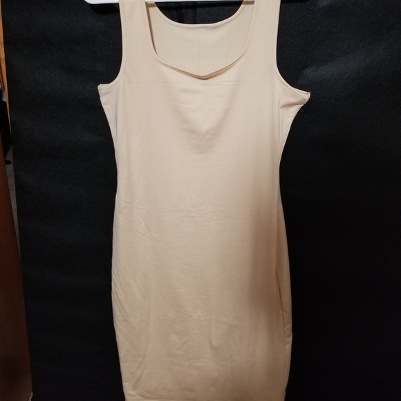 Yellow Dress - Picture 2 of 2